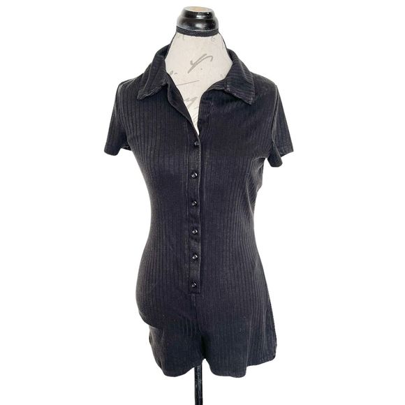 Pants - Wild Fable Womens Size Medium Romper Shorts Black Mid Button Down Ribbed Stretch